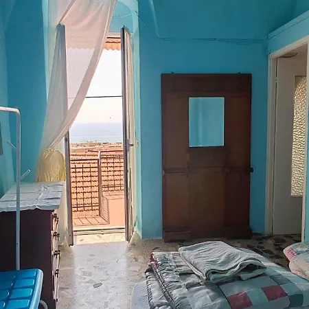 Tra Le Finestre Blu Della Pigna Lejlighed Sanremo